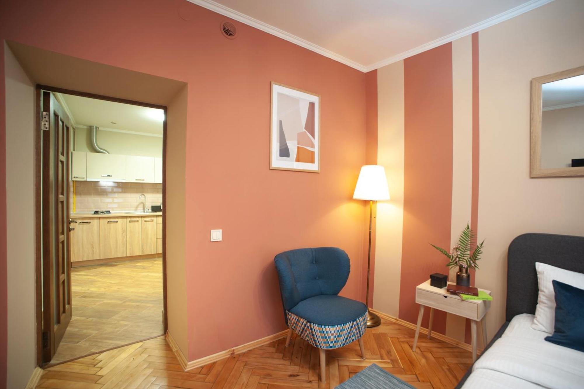 Apartment Romantic Suite, 3mins To Rynok Square *