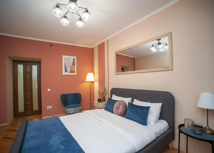 Romantic Suite, 3Mins To Rynok Square
